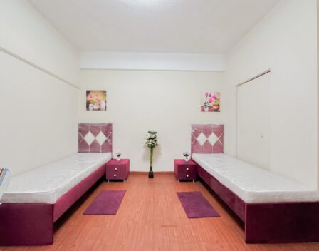 Bed in a small twin room - bed in Radisson Blu Hotel - Otlah